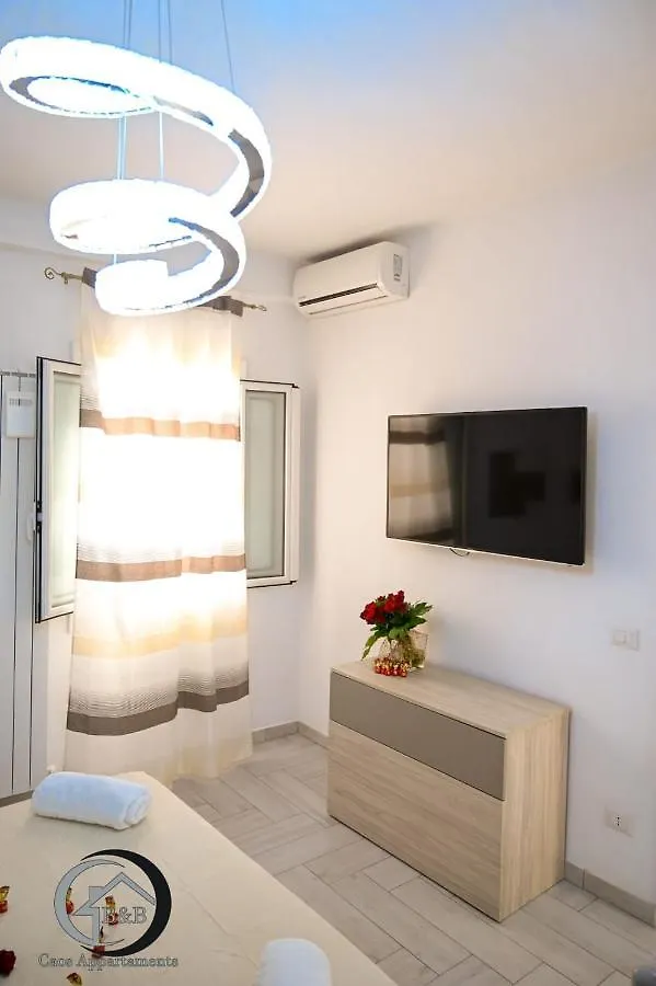 Apartament Caos Bari
